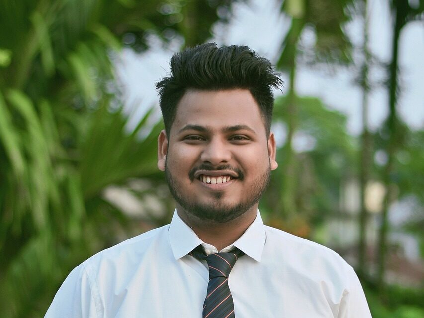business, indian, businessman, asian, male, selling, entrepreneur, portrait, asia, money, person, professional, young, office, job, rich, budget, currency, success, laptop, work
